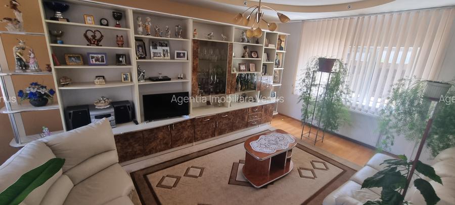 Casa cu etaj zona Bucovina - 2