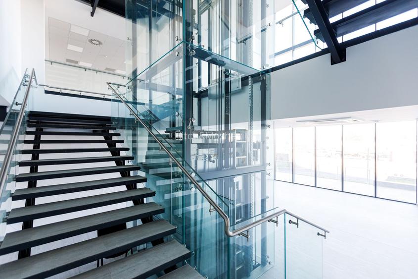 Birouri clasa A, in zona Complexului Studentesc - 2