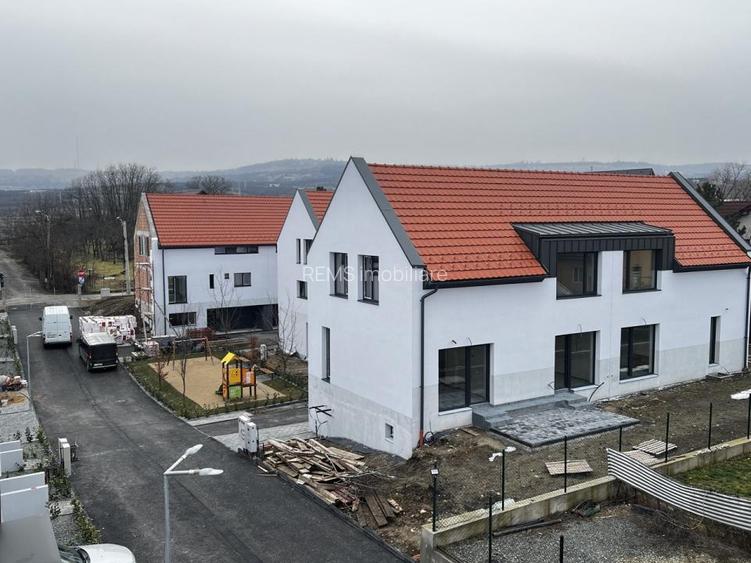 Proiect nou! Duplex de vanzare, 5 camere, Buna Ziua - 18