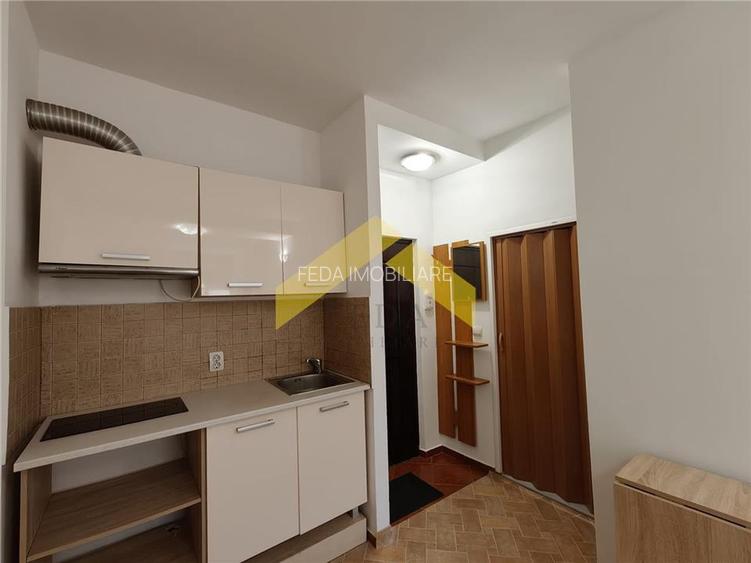 Apartament cu 1 camera de vanzare zona UTA - 2