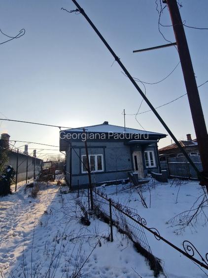 Vanzare casa 3 camere  din caramida presa renovata si teren arabil 1091mp  - 5