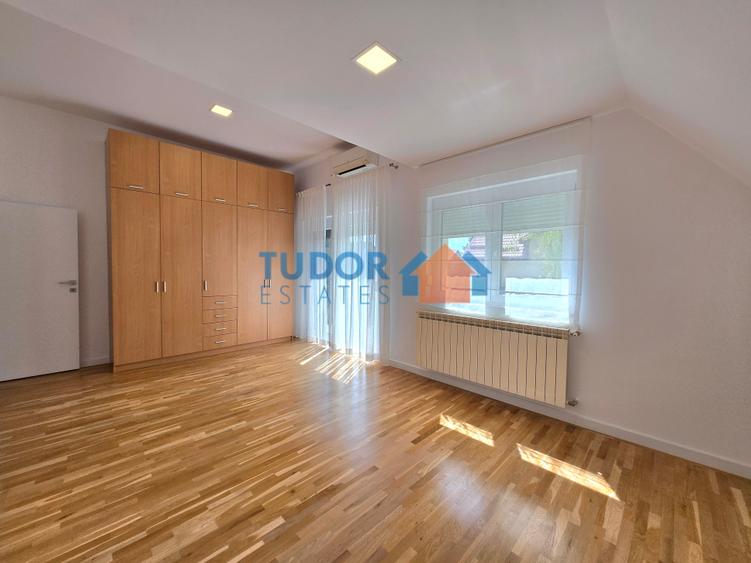 Renovated 6 Bedroom Luxury Villa with Private Garden, Swimming Pool & Sauna