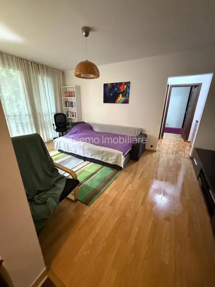 Apartament 2 camere, semidecomandat, 60 mp, balcon, metrou, Titan - 2