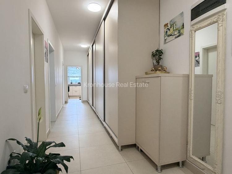 Apartament tip penthouse | Tractorul – Coresi | loc de parcare - 6