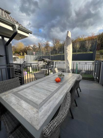 Vila pentru pretentiosi si teren 832mp la intrare in Dezmir! - 4