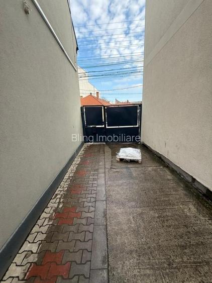 Spatiu Comercial, 258 MP, zona Podul Traian, ideal pentru clinica - 14