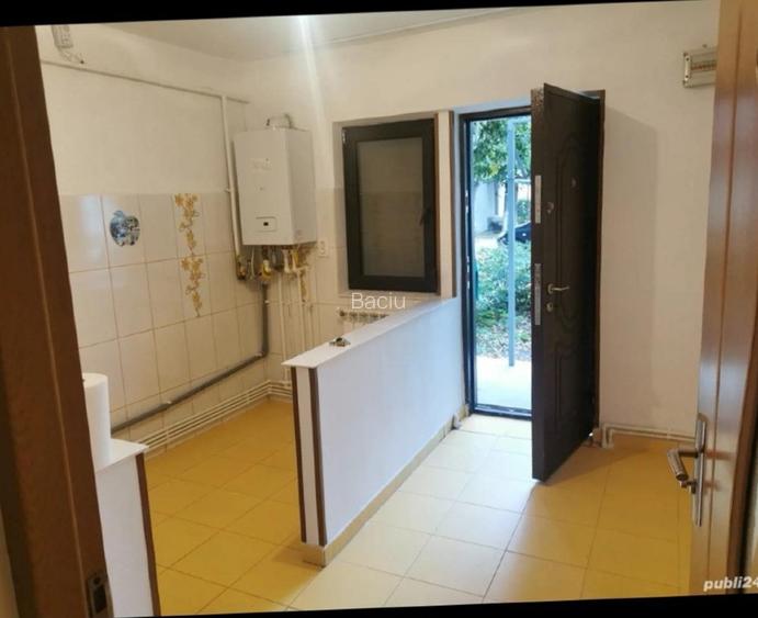 Se vinde locuință formată din 2 camere parter  - 11