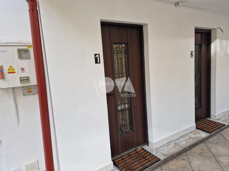 Pentru inchiriere Duplex 5 camere ( Parter + Demisol ) in vila Piata Romana - 2