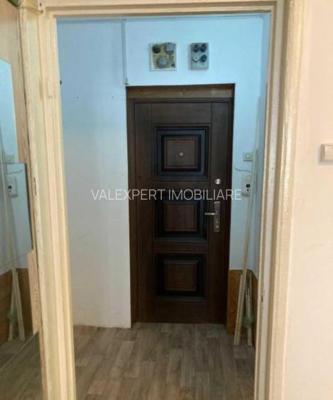 Metrou Titan – Piata Minis, gars, suprf. 31 mp recent renovata - 5