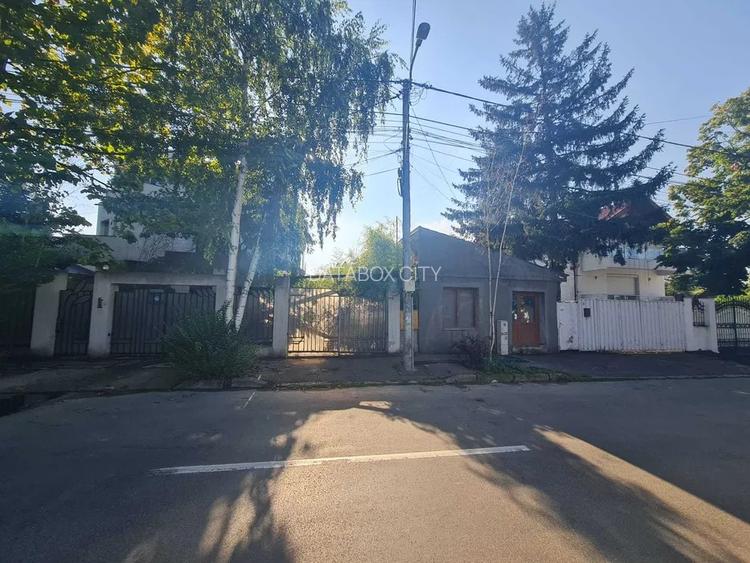 Proprietar, vand teren in zona centrala linistita, liber constructii 945 mp - 5