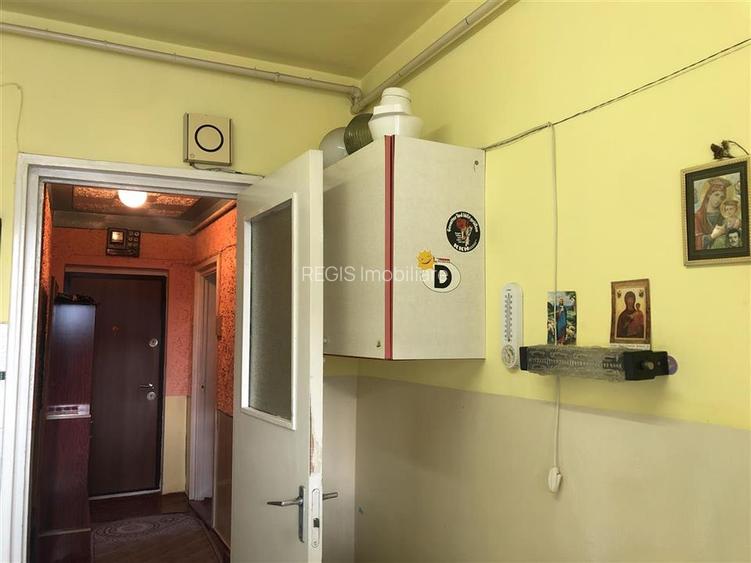 De Vanzare 3 Camere S-E,  Etaj intermediar, Panorama Zona Grivitei - 7