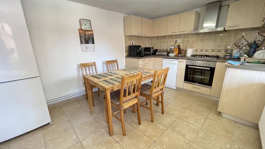 Casa cu teren frumos si garaj zona Mehala - 14