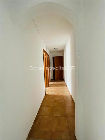 VANZARE VILA curte pretabil CLINICA RADIOLOGIE 1Mai Turda sector 1 - 30