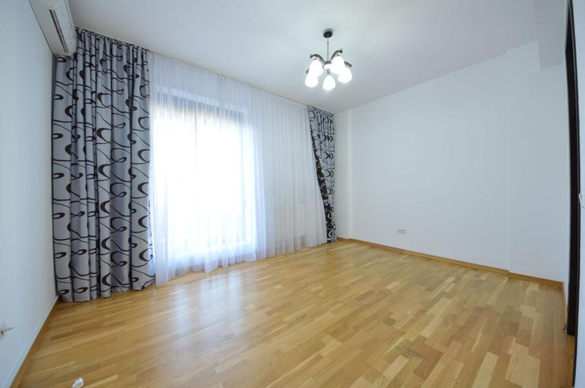 4 camere, parcare subterana ,Parc Herastrau.