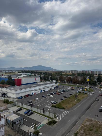 2 camere nou | Etaj 8| Lângă viitoarea Sală Polivalentă |