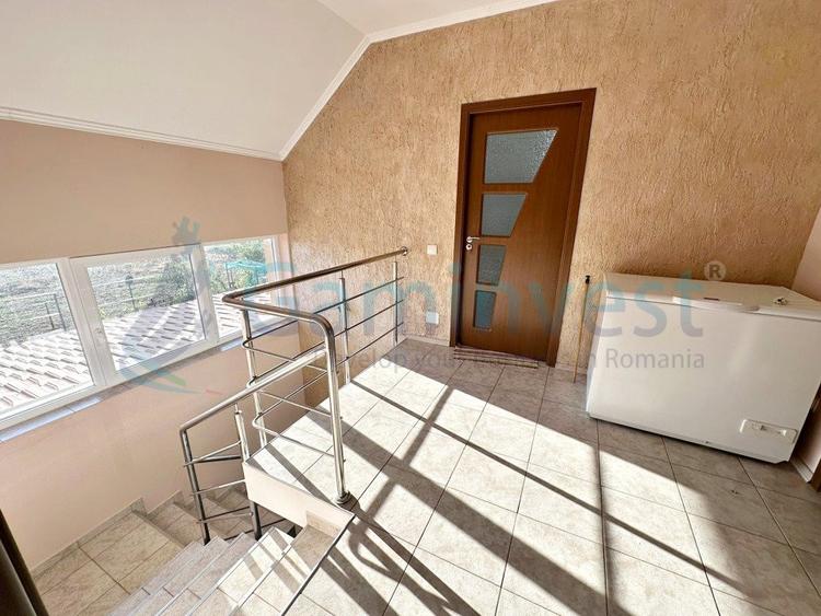 Casa pe 2 nivele de vanzare, Santandrei, Bihor