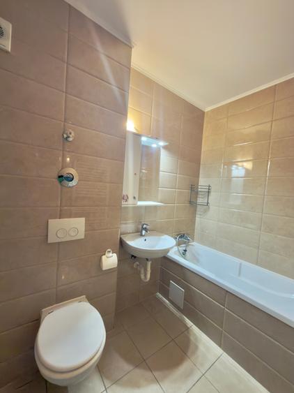 Apartament cu 2 camere de vanzare in Avantgarden Bartolomeu,nemobilat,et 3/8