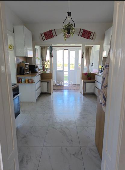 Casă modernă, luminoasă și spațioasă in Seini (MM) - 12