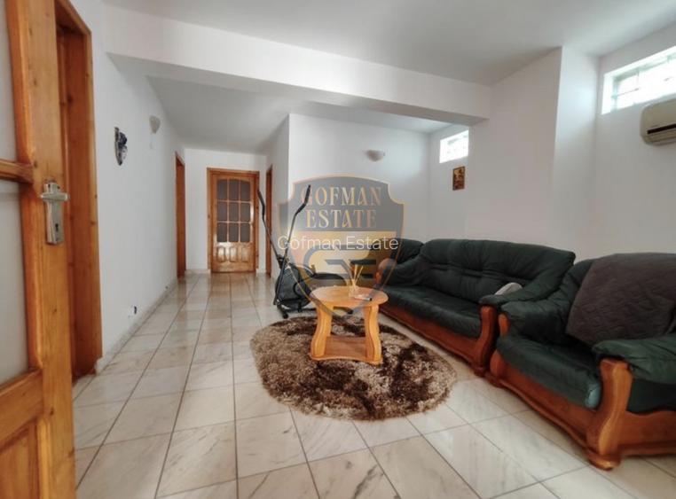 Vila KM 5, D P+1E+M 7 camere 534mp utili, 490mp teren 3 parcari 4 bai 4 balcoane - 9