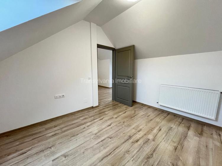 Casa cu 7 camere | 3 balcoane | Garaj | 220 mp + 80 mp curte | Cartier Panorama - 25