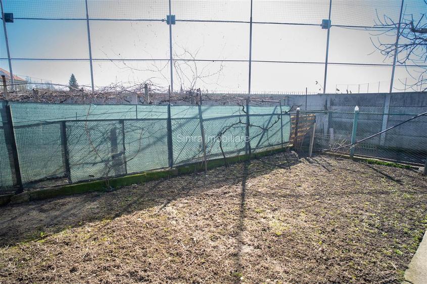 Casa in Rogerius cu spatiu comercial si 3 unitati separate - 10