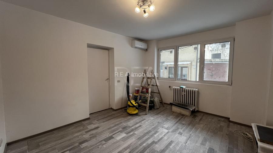 Garsonieră ultracentrală ASE – Piața Lahovari | Renovare recentă - 2