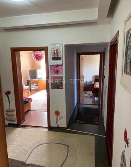 Apartament 3 camere &acirc; Etaj 1/3 &acirc; Predeal Zona Ursuletul - 3