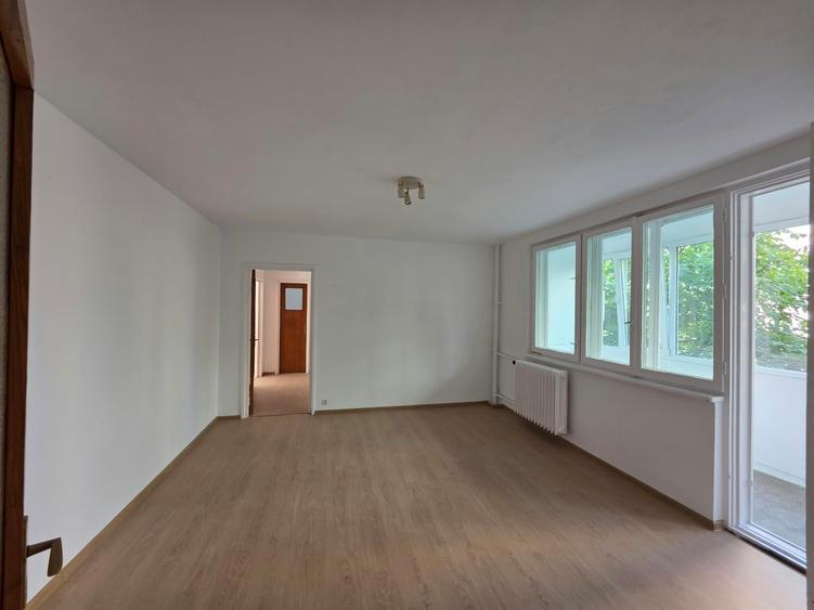Apartament de 3 camere - 64 mp - la 10 minute de metrou Obor