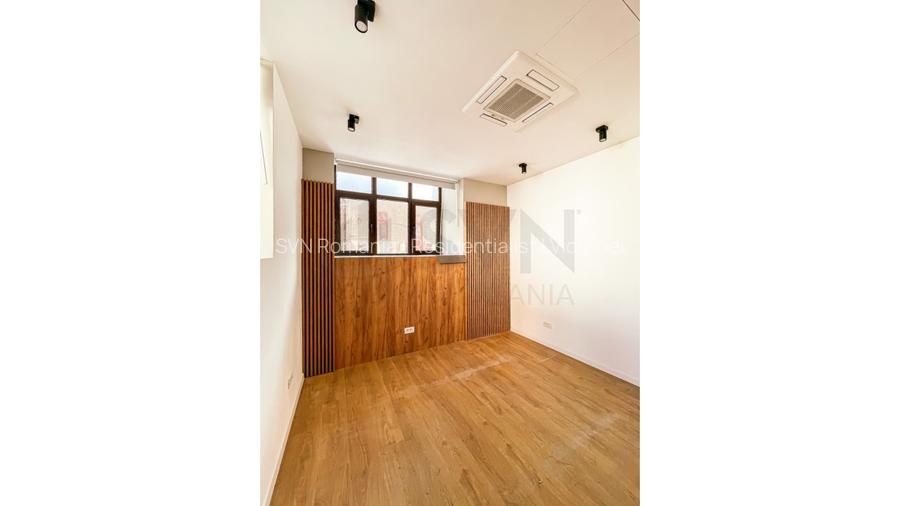 REV2004701 Vila l Piata Victoriei l 3 locuri de parcare l 3 boxe - 11