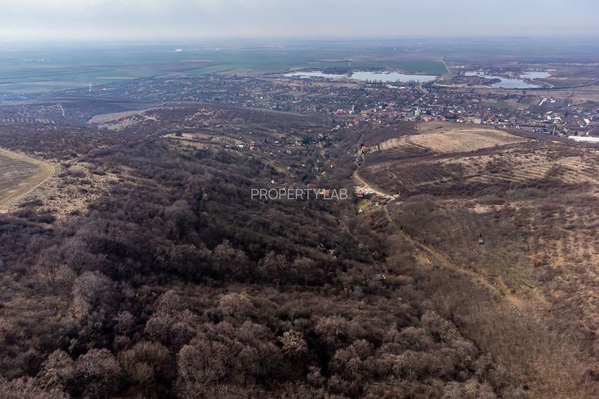 Teren în Ghioroc pe deal - 2