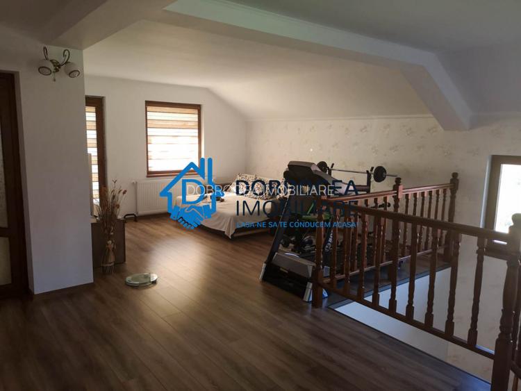 CASLITA-  VILA P+1 ,  180 MP UTILI, TEREN 390MP, DESCHIDERE 17 ML. - 18