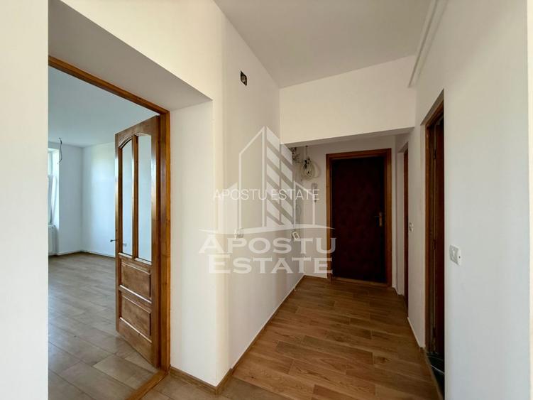 Apartament o camera de vanzare, renovat, centrala proprie, Iosefin - 6