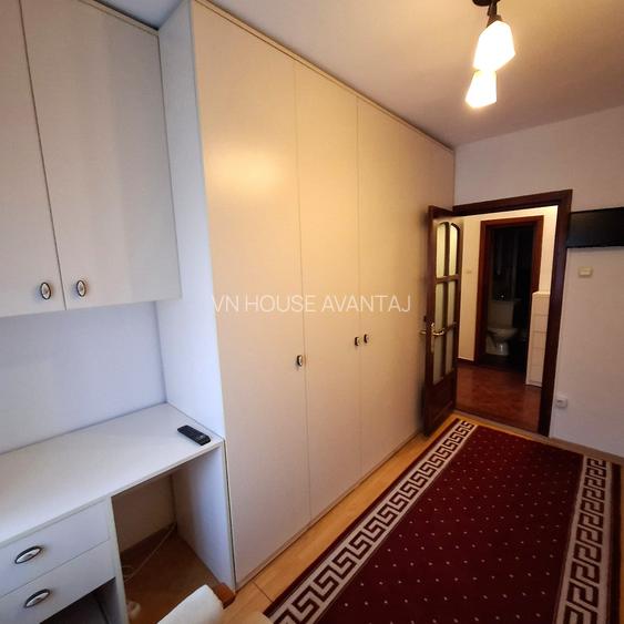 Apartament 4 camere de vânzare   Ultracentral etaj 1 - 8