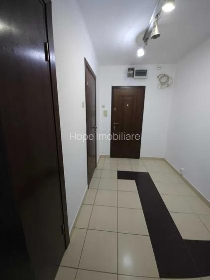 Ozana -Titan- Apartament 3 camere decomandat - 4