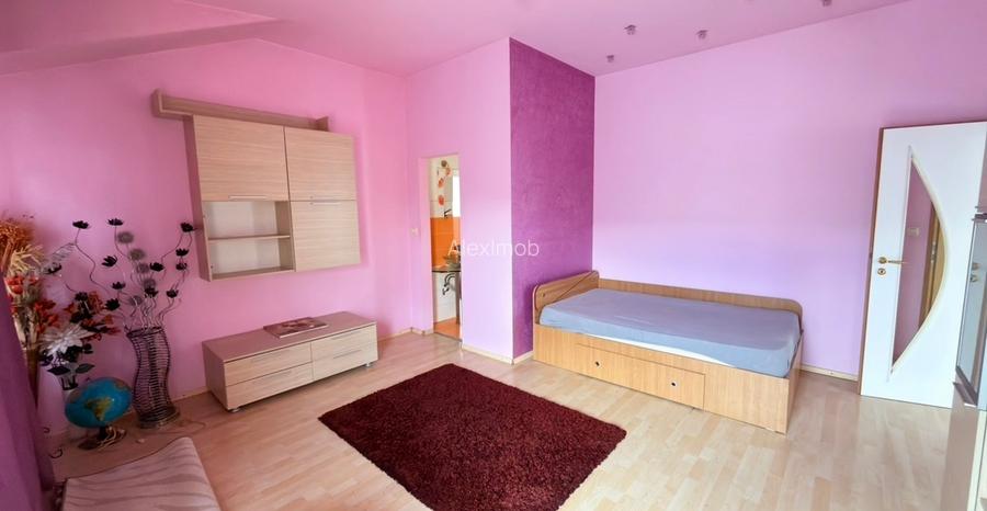 Inchiriez apartament 4 camere - 7
