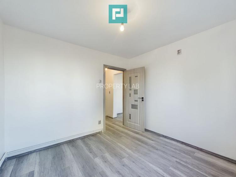 Apartament 3 camere de închiriat – Vlaicu, Strada - 12