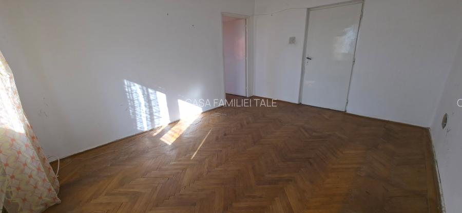 Etaj 2 | Bloc cărămidă | Posibilitate centrală | Zona Șagului – Brâncoveanu - 2