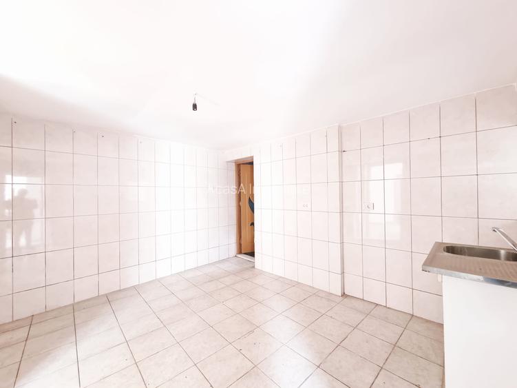 Casa situata intr-o zona buna a orasului - 3