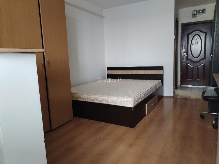 Vând garsoniera în Tudor  - 4