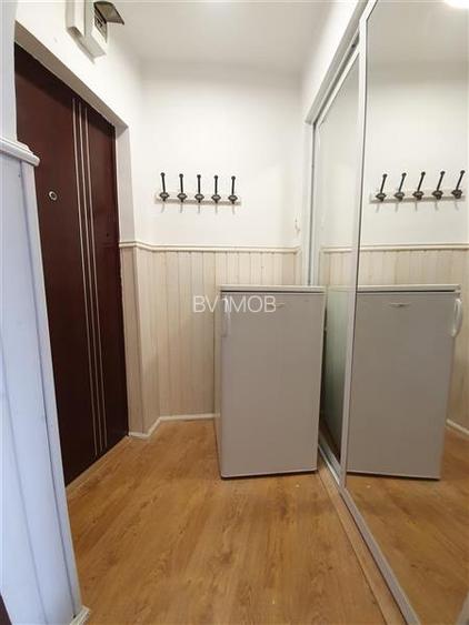 Inchiriere Garsoniera in bloc de apartamente, zona Astra, moderna - 12