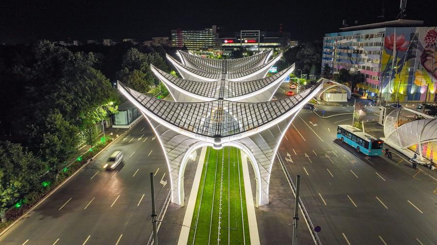 Apartament cu terasa+curte, decomandat, finisaje noi, acces metrou - 11