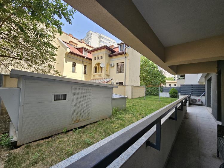 Vanzare apartament 4 camere cu gradina | 2 parcari | bloc 2019 | Victoriei  - 2