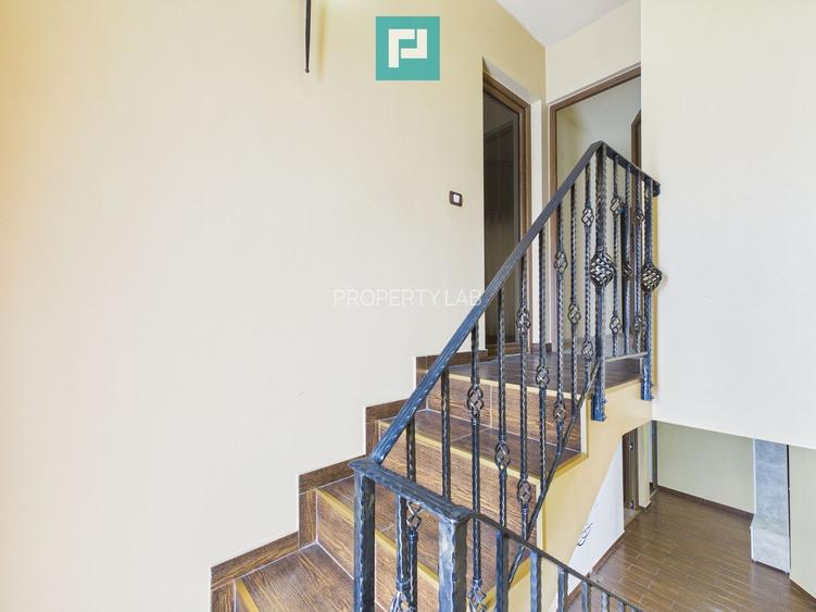 Casă spațioasă în Sântana - 18