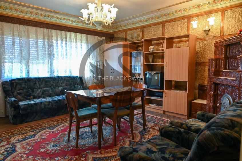 Casa cu 6 camere de vanzare | Zona Ultracentrala, Baicoi | Comision 0% - 5