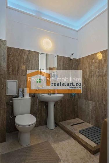 Pta Romana, Vedere spectaculoasa, Renovat total, inclusiv instalatii - 14