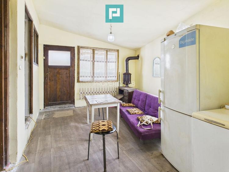 Casuță cu priveliște panoramică spre Cetatea Șiria - 8