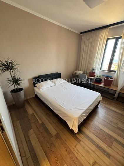 Apartament 3 camere Faleza Nord decomandat - 2