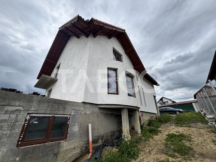 Casa de vanzare individuala  zona deosebita in Sura Mare Sibiu - 2