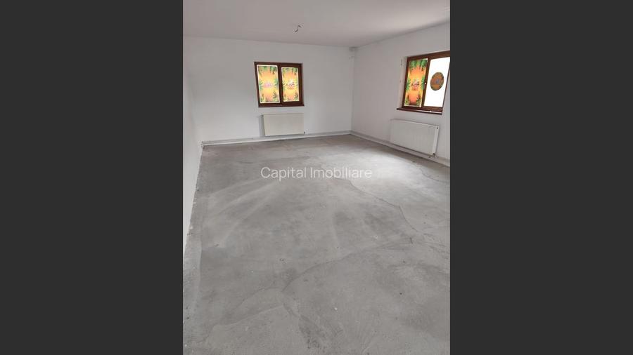 Spatiu parter de inchiriat  in Baicoi - 4