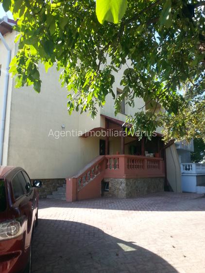 Cladire cu suprafata de 800mp in oras - 2